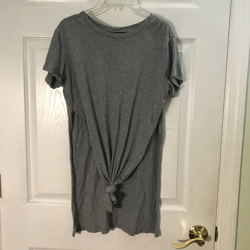 Gray side slit shirt